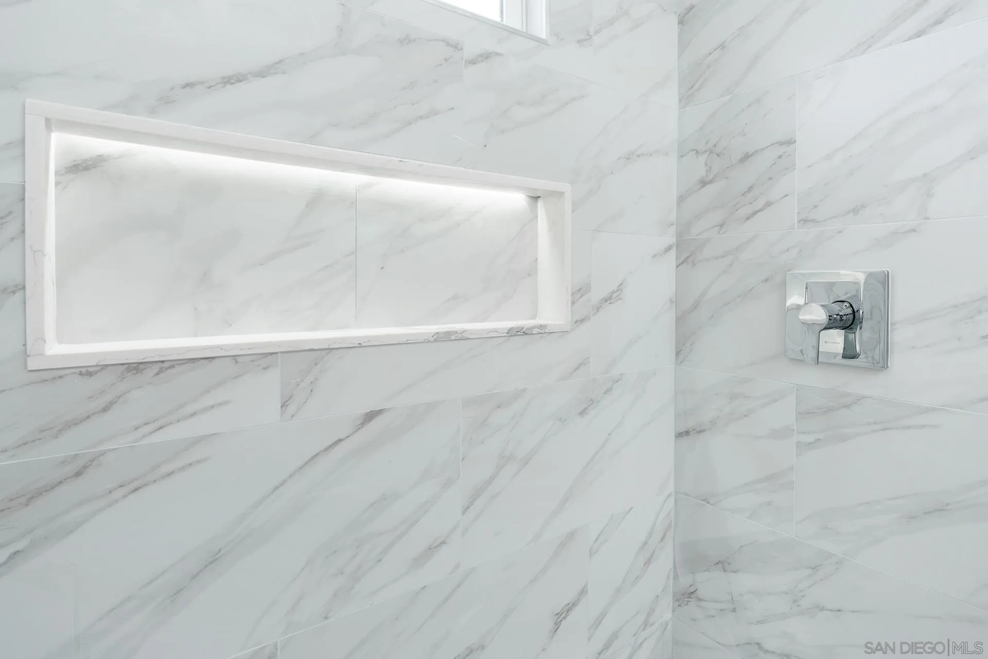 9208 Brookside Circle Spring Valley, CA 91977 - Photo 23 of 31 a view of bathroom