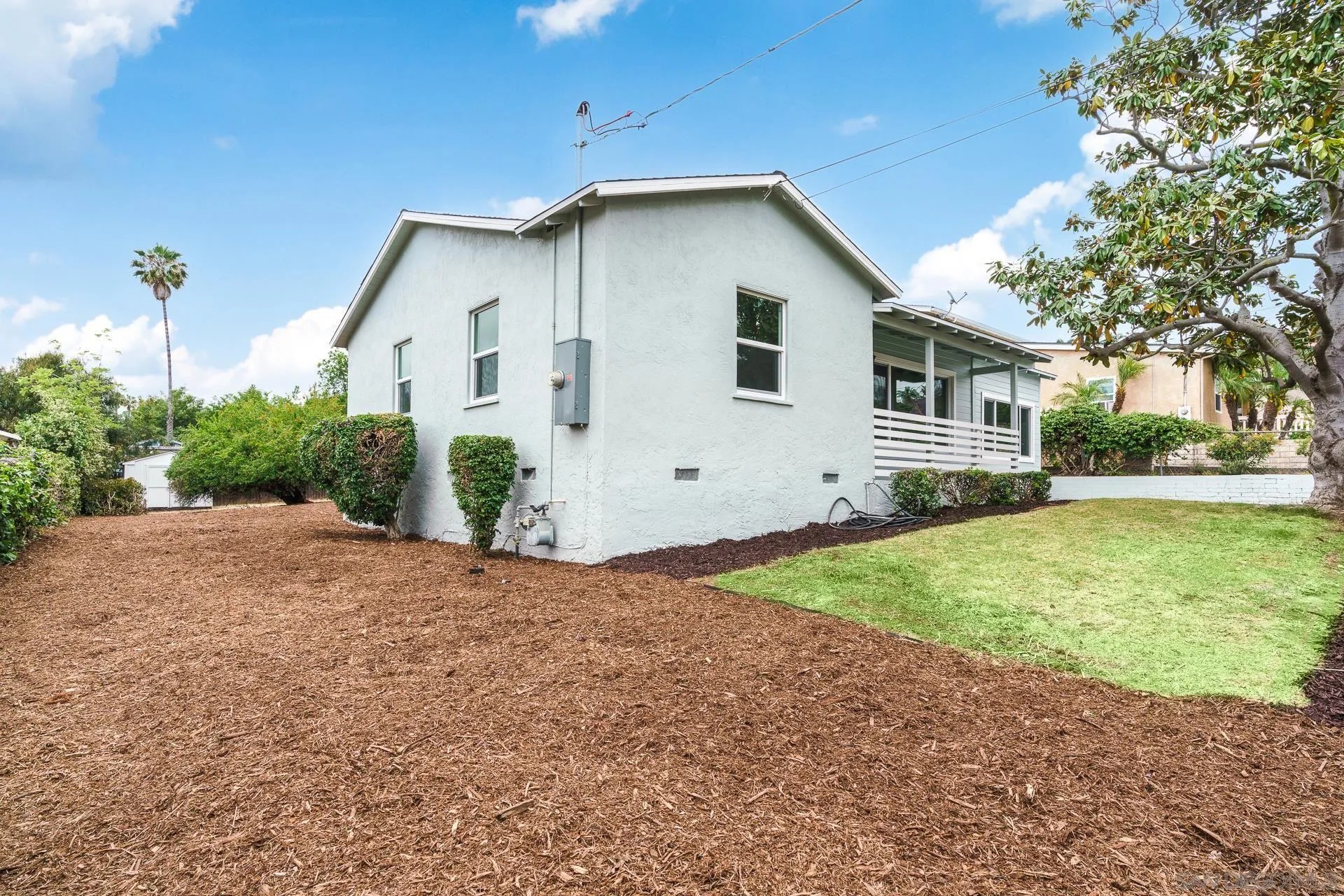 9208 Brookside Circle Spring Valley, CA 91977 - Photo 28 of 31 a front view of a house with garden