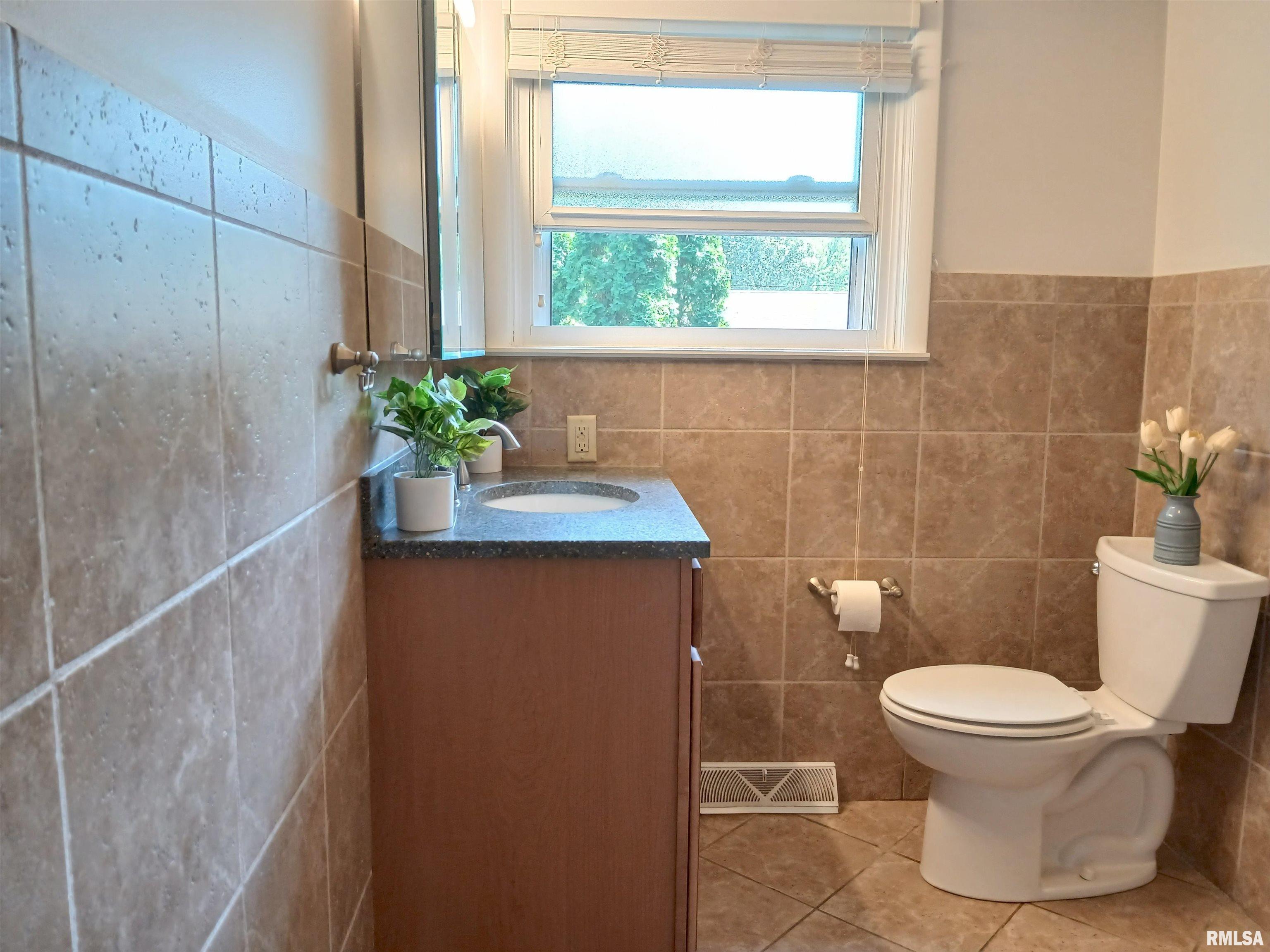 65 Lambert Lane Springfield, IL 62704 - Photo 28 of 40 Gallery Image 28