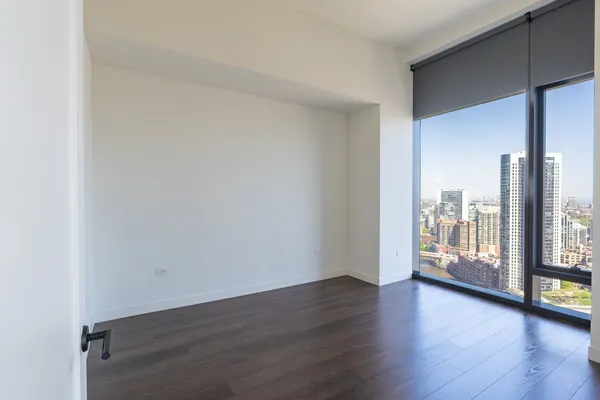 $6,752 | 350 North Canal Street, Unit 3304, Chicago, IL 60654
