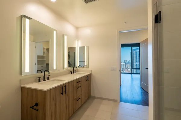 $6,752 | 350 North Canal Street, Unit 3304, Chicago, IL 60654