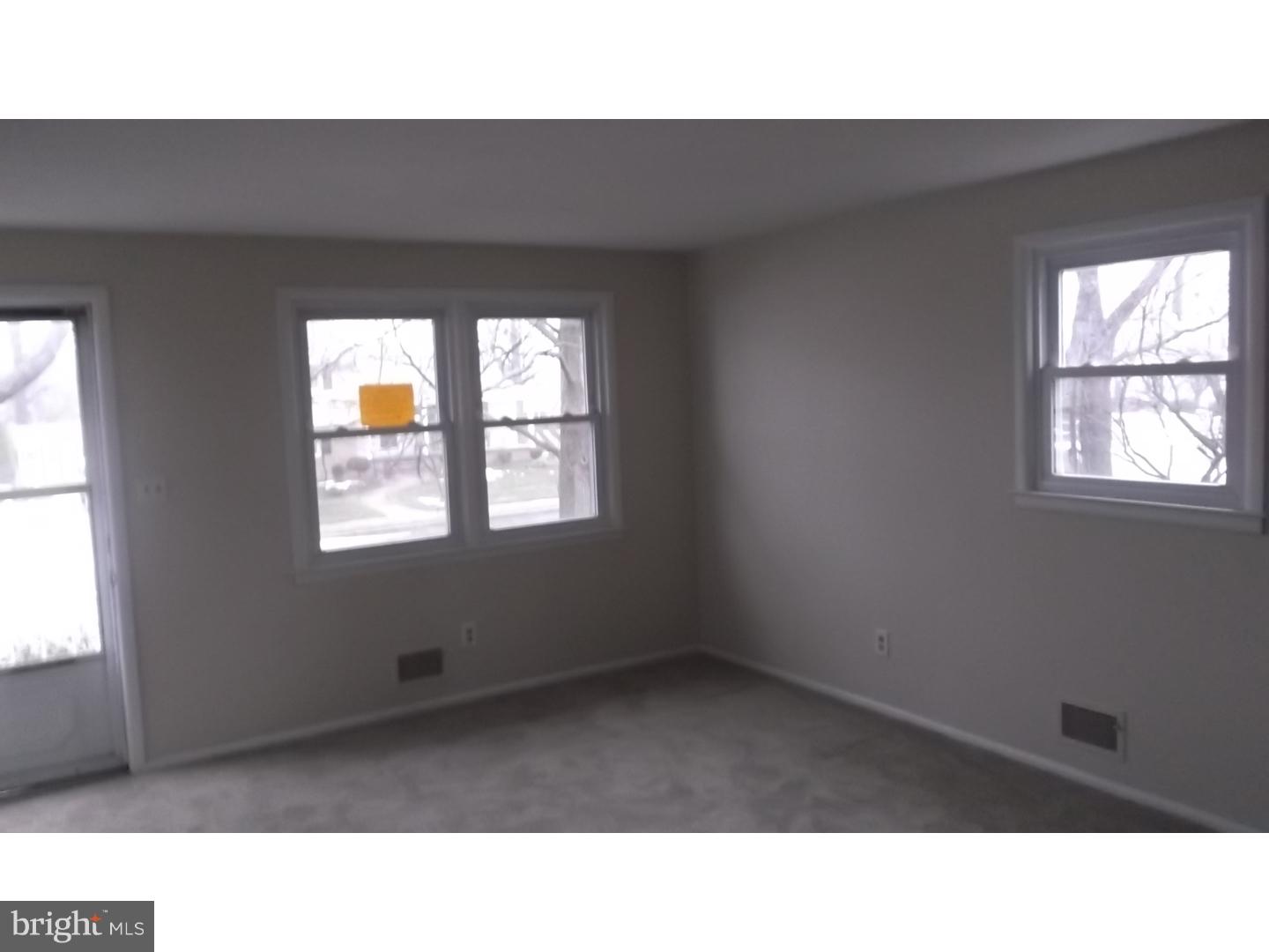 12 Bolton Road Hamilton, NJ 08610 - Photo 3 of 14 Gallery Image 3