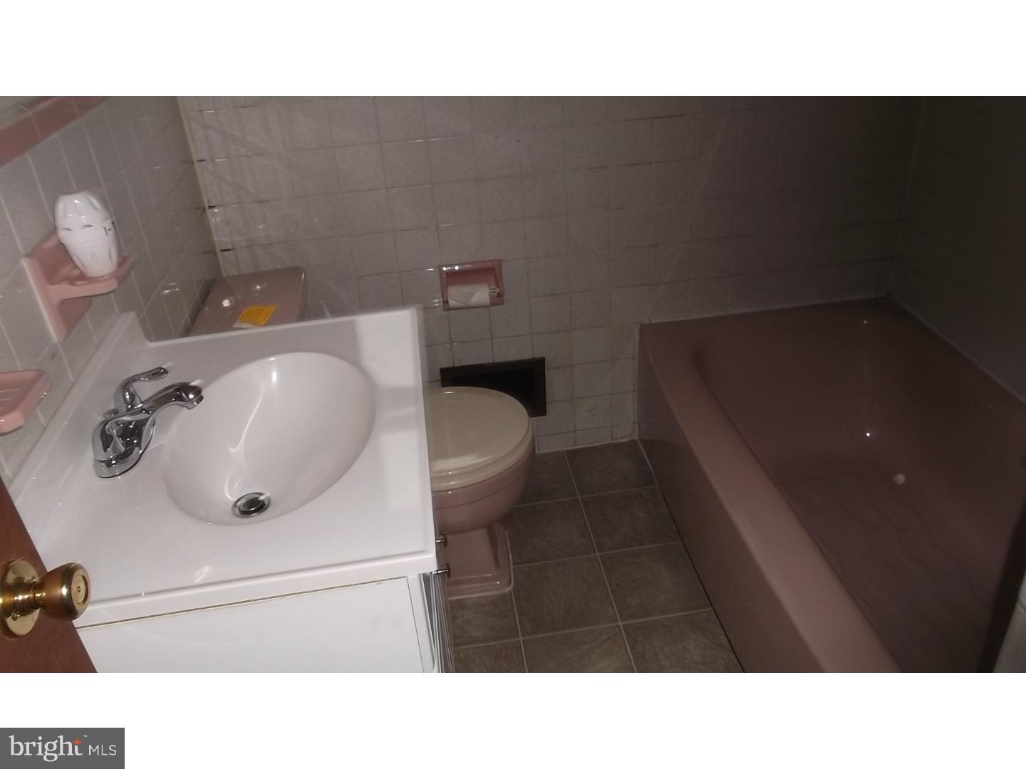 12 Bolton Road Hamilton, NJ 08610 - Photo 7 of 14 Gallery Image 7