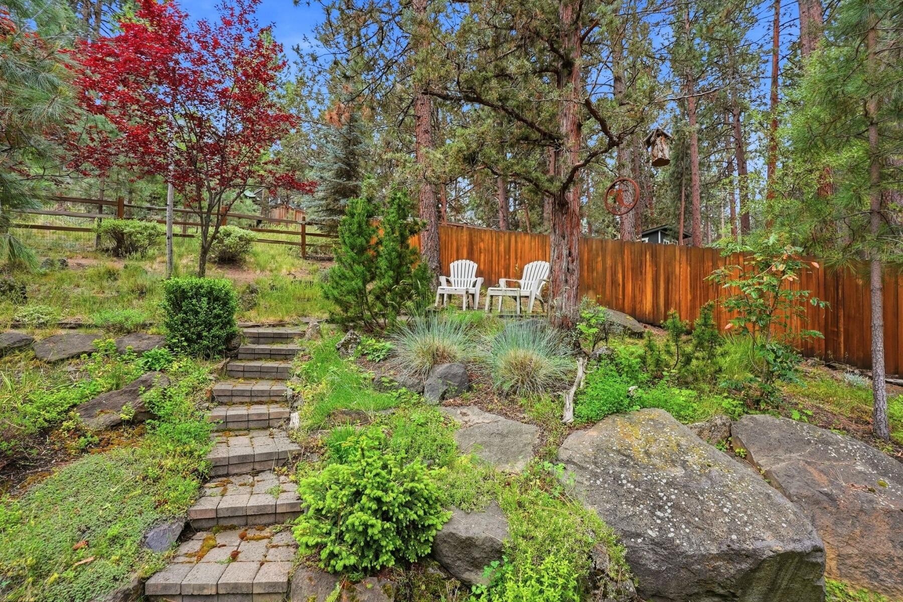 1098 Northwest Stannium Road Bend, OR 97703 - Photo 31 of 45