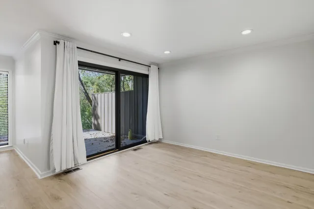 $440,000 | 30915 Timberbrook Lane, Bingham Farms, MI 48025