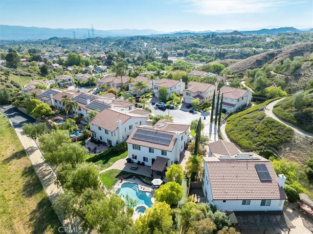 a view of yard with seating area