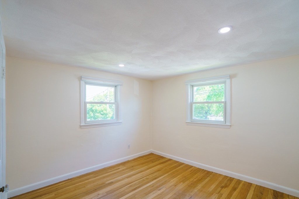 38 Grassmere Road Boston, MA 02136 - Photo 13 of 30 Gallery Image 13