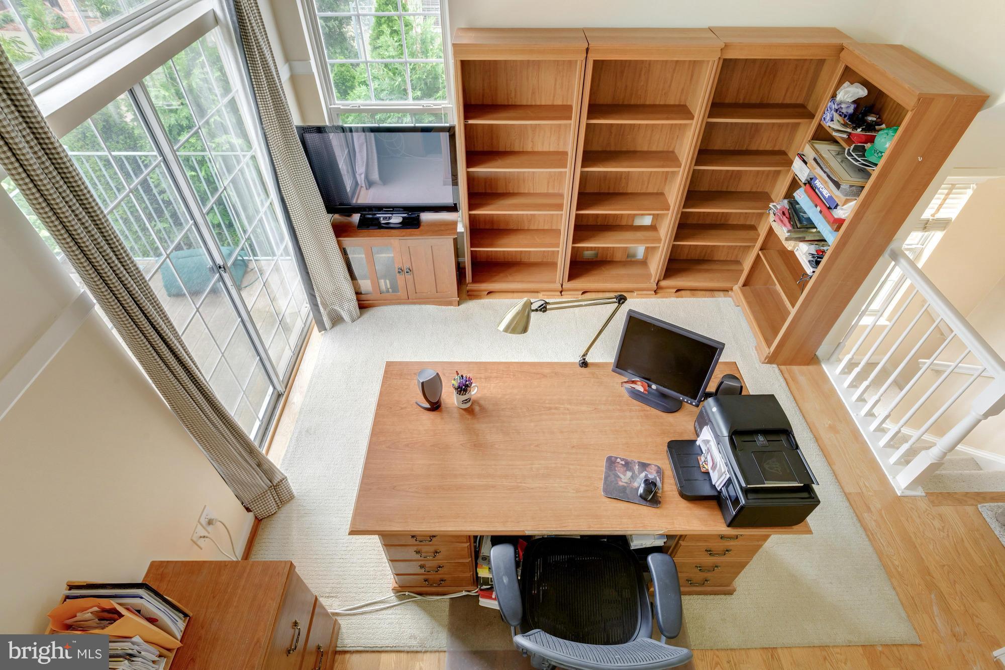 11874 Breton Court, Unit 12B Reston, VA 20191 - Photo 4 of 23 Interior (General)