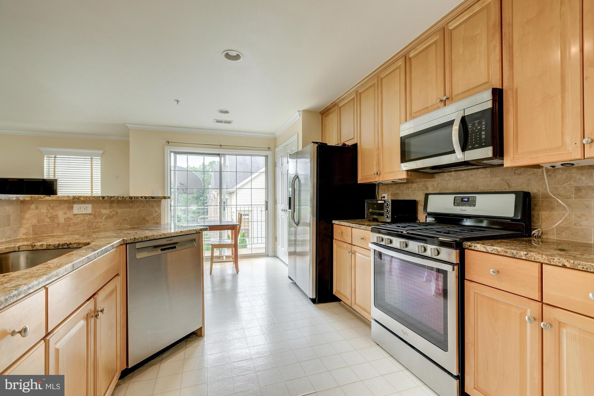 11874 Breton Court, Unit 12B Reston, VA 20191 - Photo 8 of 23 Kitchen