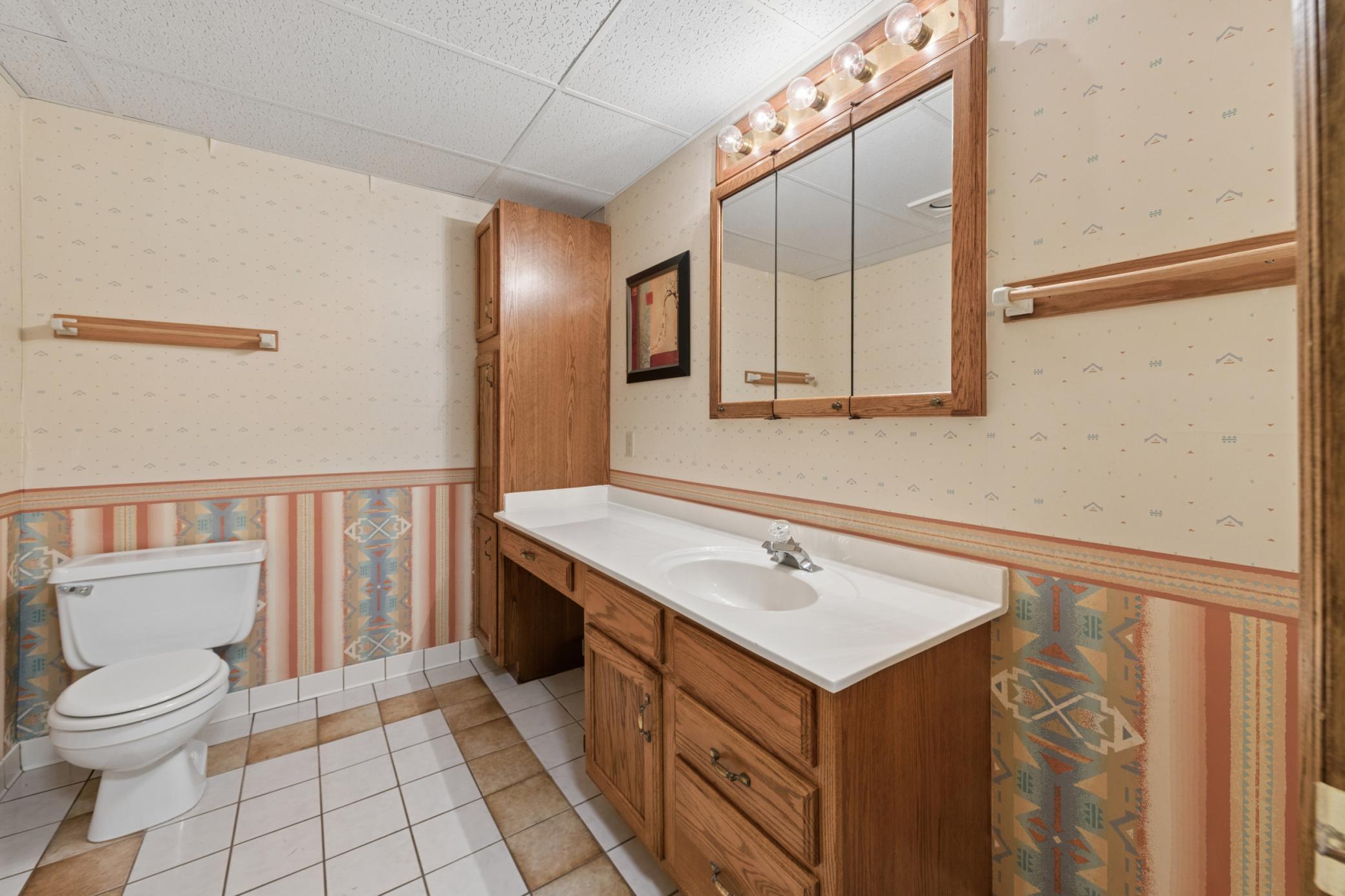 8655 Hunters Way Apple Valley, MN 55124 - Photo 24 of 34