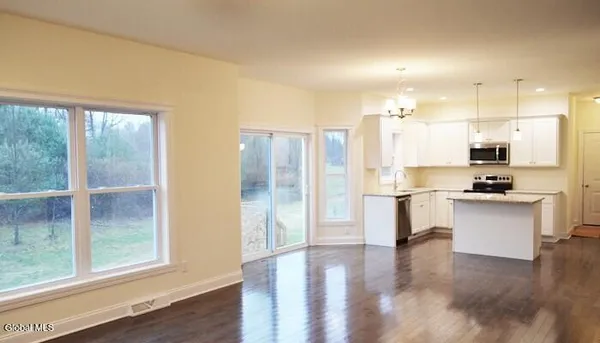 $625,900 | 2 Karl Farm Road, Averill Park, NY 12018