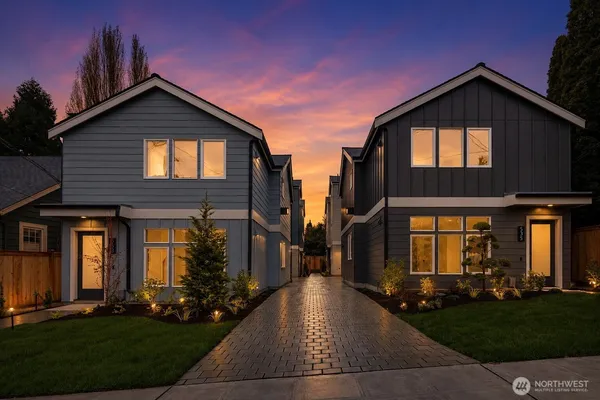 $799,900 | 533 North 70th Street, Seattle, WA 98103