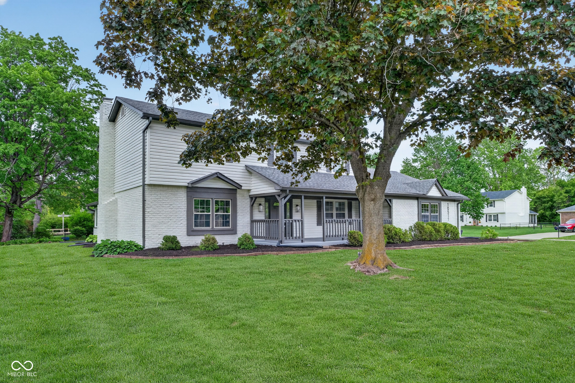 10511 Lakeshore Drive East Carmel, IN 46033 - Photo 3 of 42