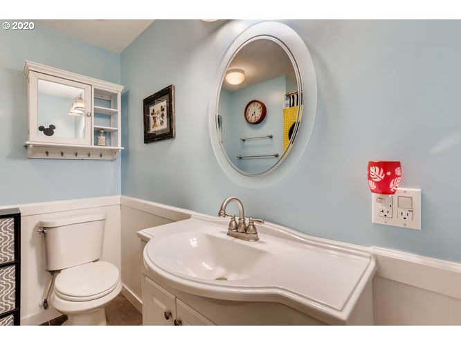 8030 South Mark Road Canby, OR 97013 - Photo 15 of 28 Gallery Image 15