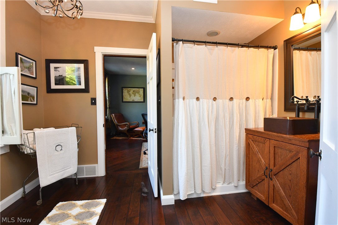 8047 Chagrin Road Chagrin Falls, OH 44023 - Photo 15 of 35 Gallery Image 15
