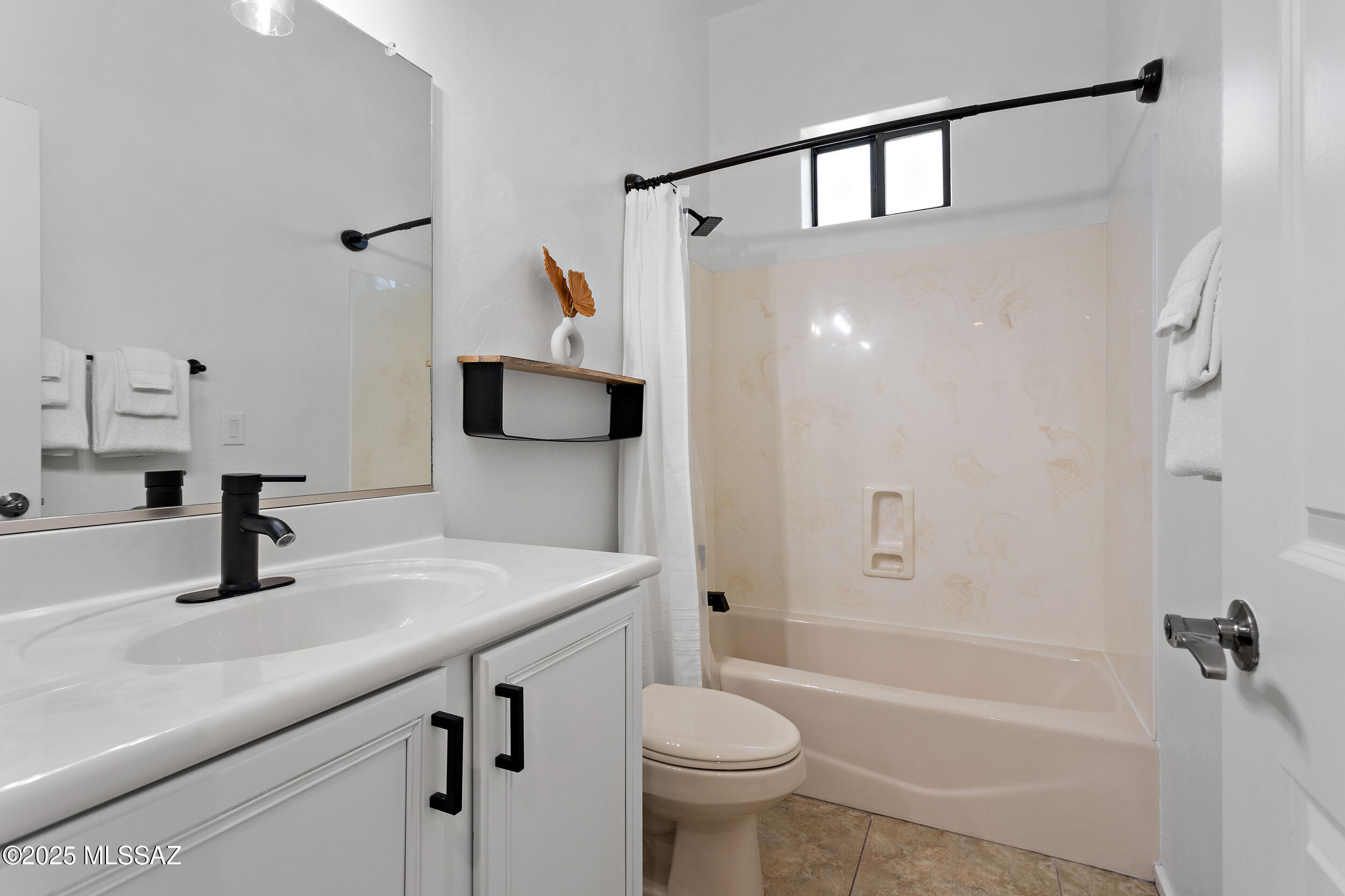 2028 East River Road, Unit 205 Tucson, AZ 85718 - Photo 12 of 42
