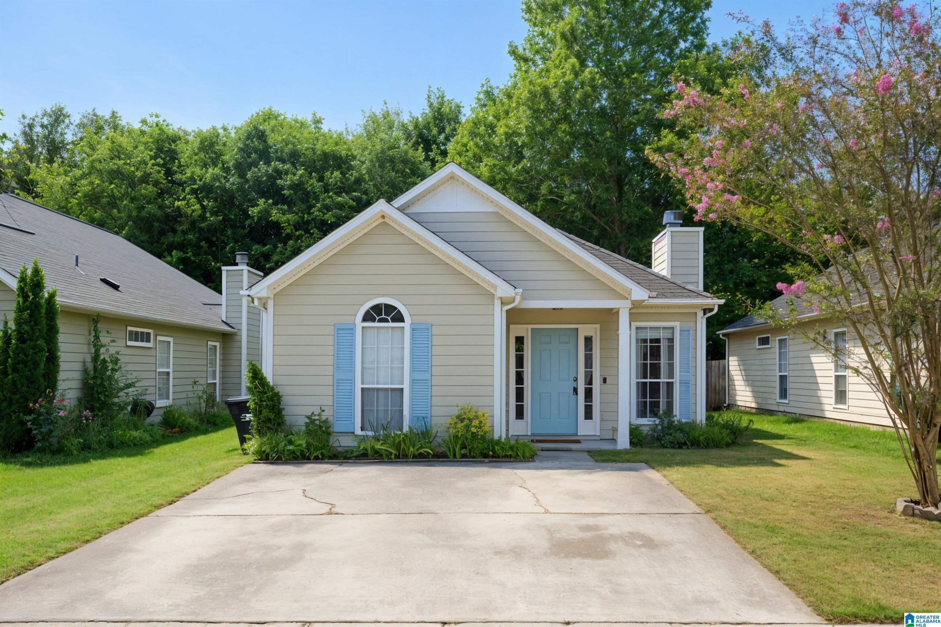 389 Walker Way Pelham, AL 35124 - Photo 1 of 37