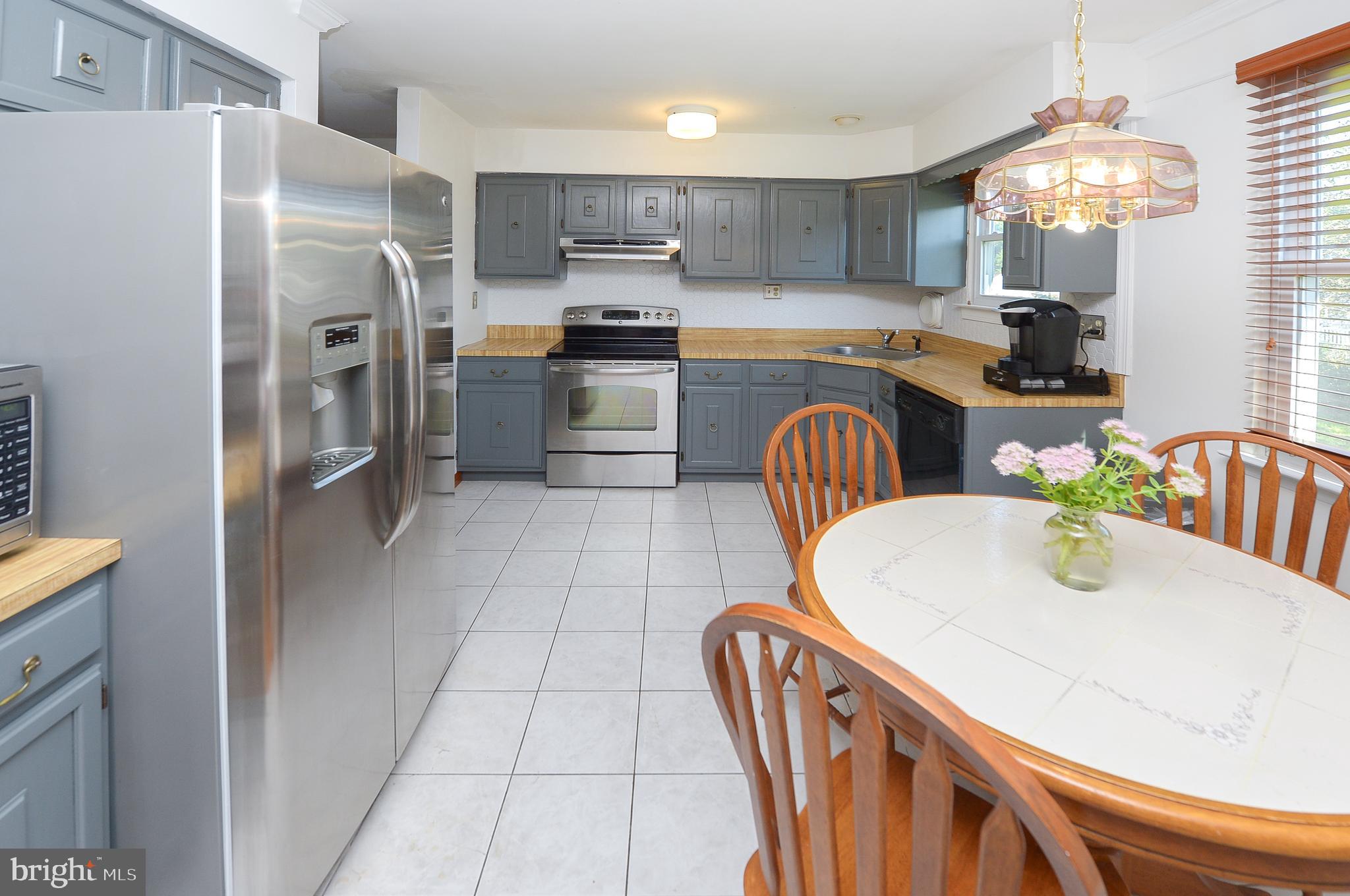 3621 Creamery Road Bensalem, PA 19020 - Photo 8 of 32 Eat-in-Kitchen with ceramic tile flooring
