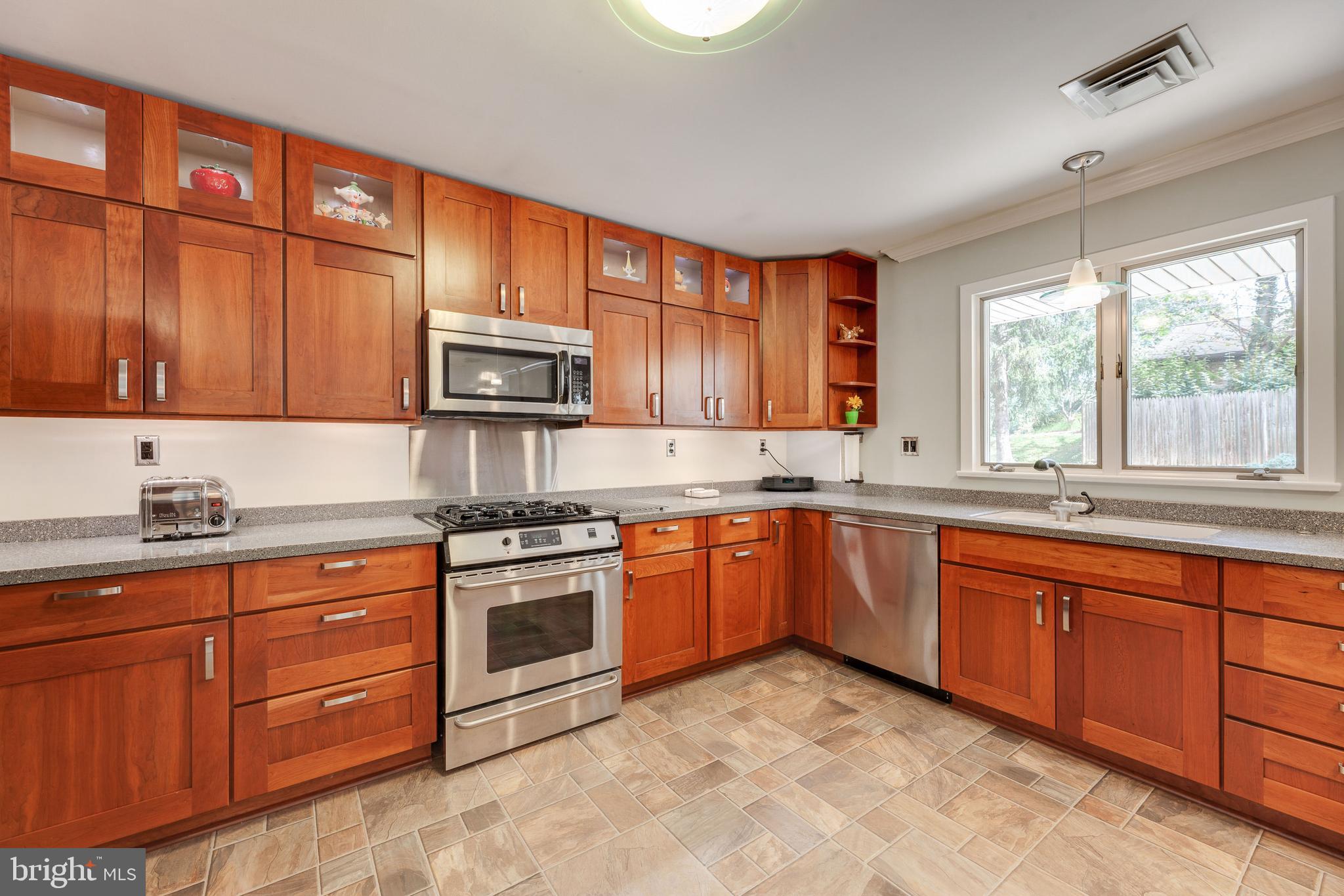 11617 Helmont Drive Oakton, VA 22124 - Photo 8 of 49 Custom Cherry Wood Cabinets w Lighted Displays