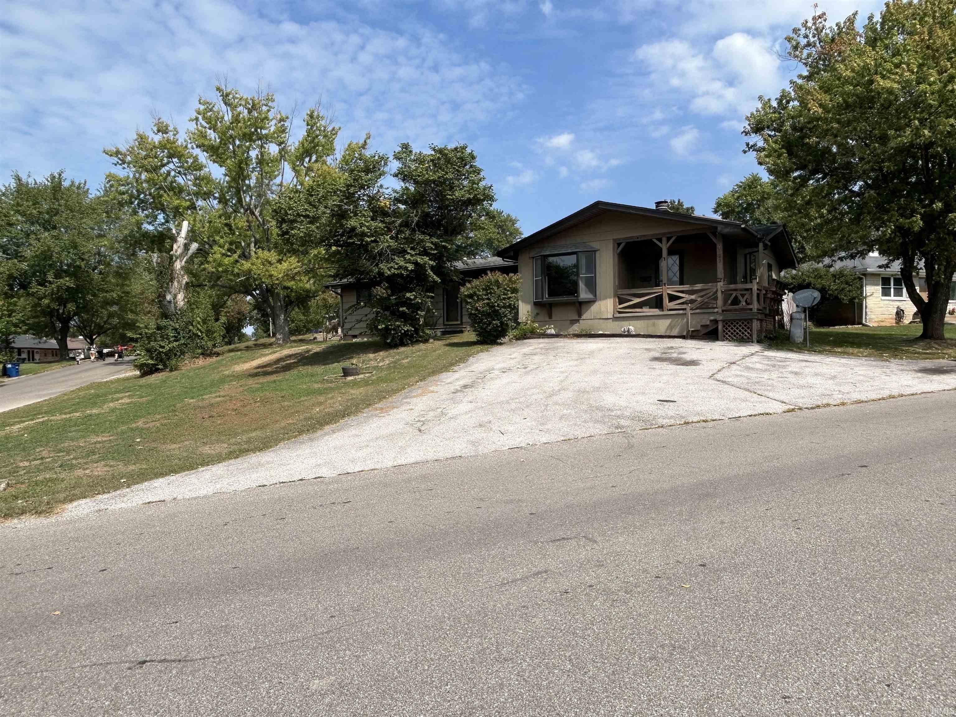 122 Edgewood Drive Bedford, IN 47421 - Photo 24 of 25