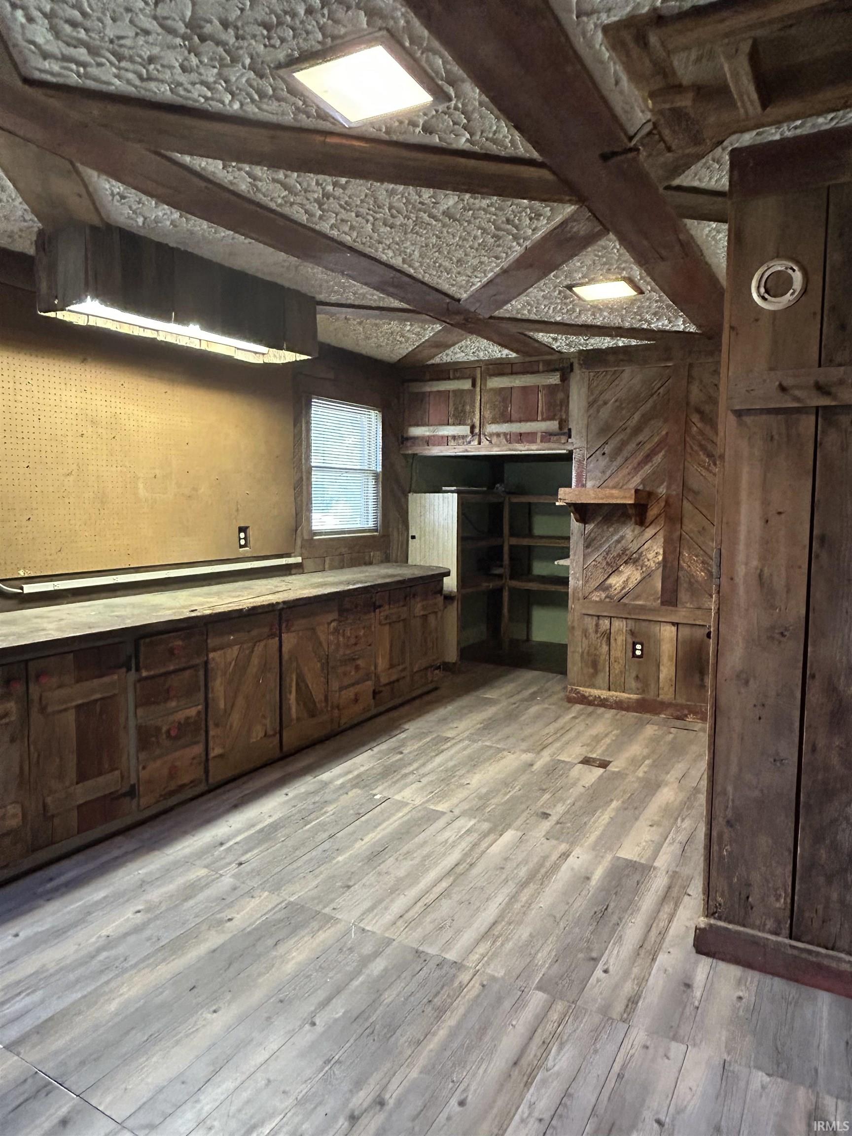 122 Edgewood Drive Bedford, IN 47421 - Photo 4 of 25