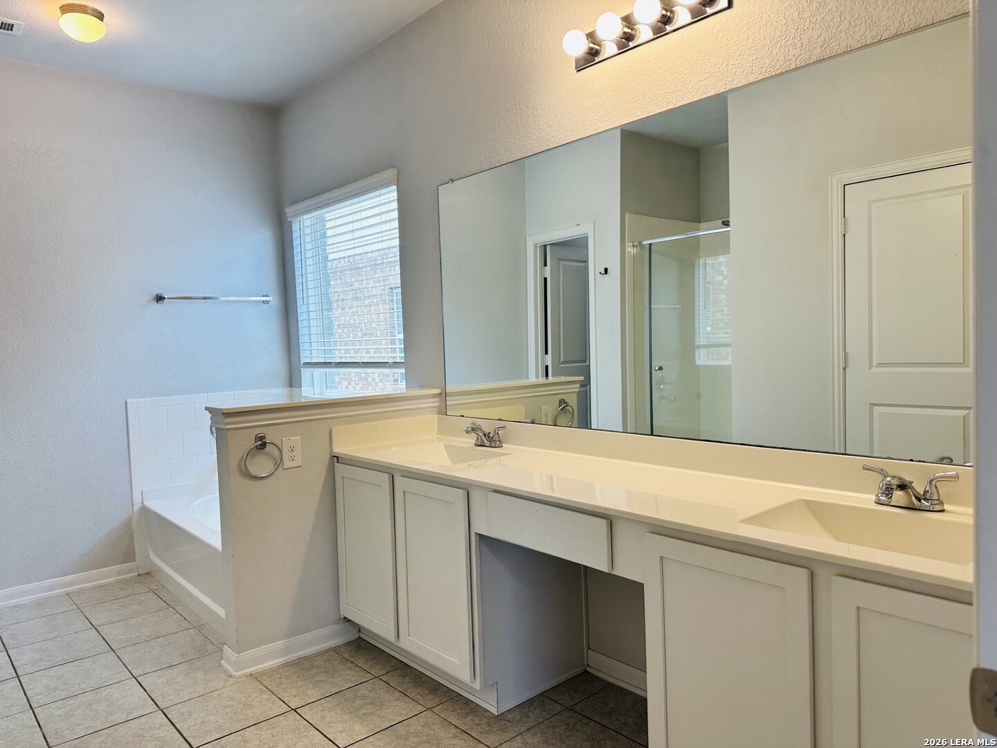 8907 Ladbroke Grove Converse, TX 78109 - Photo 16 of 29