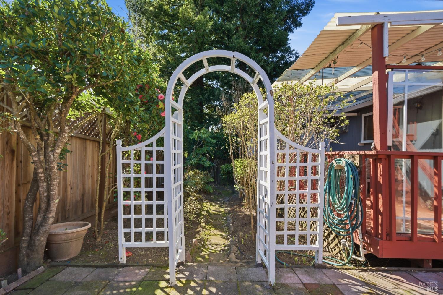 2654 Edison Street Graton, CA 95444 - Photo 33 of 63 a view of a house with a iron gate