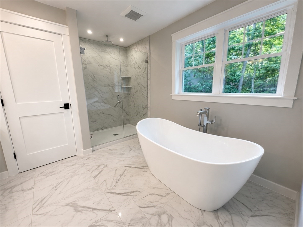 17 Longhill Road Franklin, MA 02038 - Photo 26 of 41