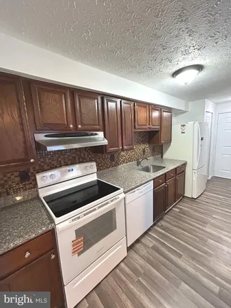 $2,000 | 12405 Hickory Tree Way, Unit 613, Germantown, MD 20874