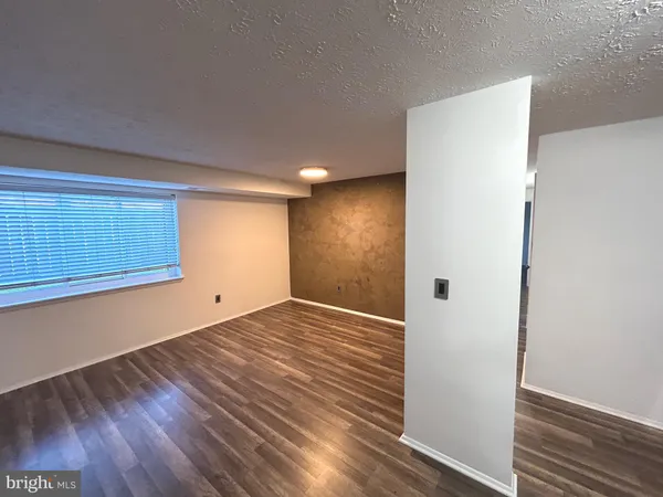$2,000 | 12405 Hickory Tree Way, Unit 613, Germantown, MD 20874