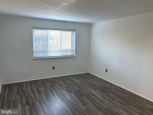 $2,000 | 12405 Hickory Tree Way, Unit 613, Germantown, MD 20874