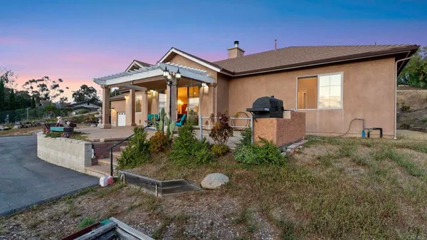 $1,500,000 | 954 Miramar Drive, Vista, CA 92081