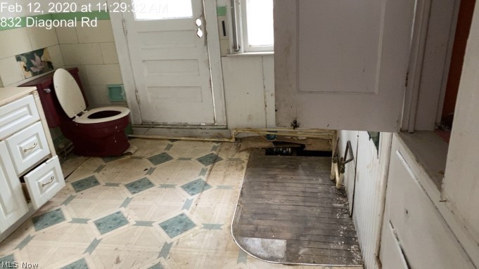 832 Diagonal Road Akron, OH 44320 - Photo 11 of 14