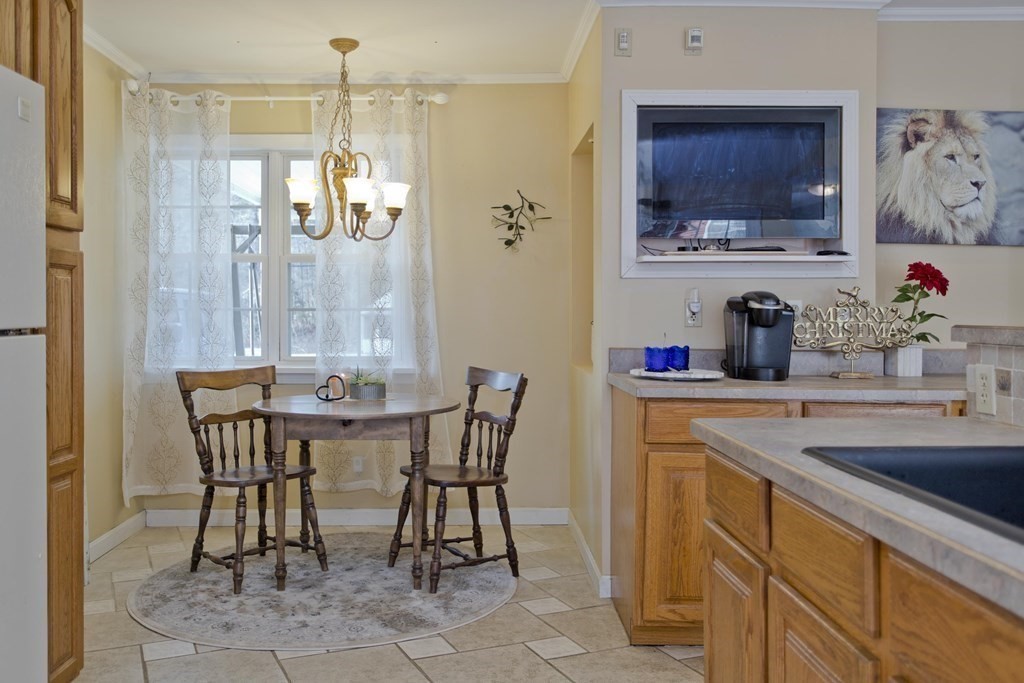 146 Huntington Road Russell, MA 01071 - Photo 9 of 42