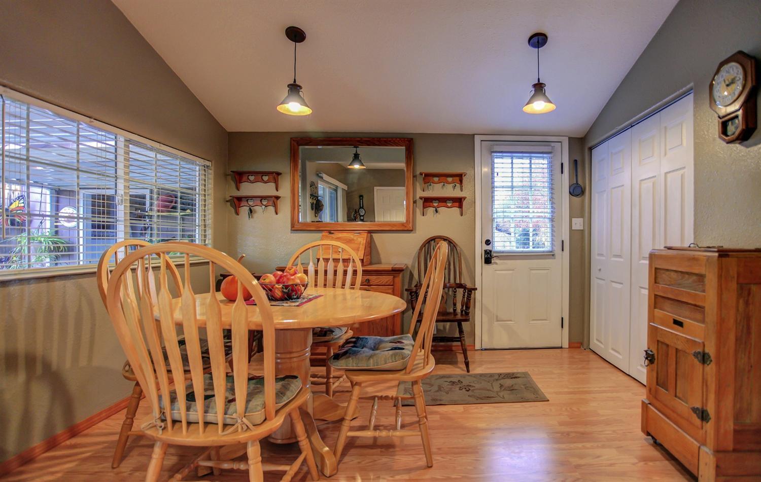 2425 Bell Court Medford, OR 97504 - Photo 18 of 34 Additional Photo