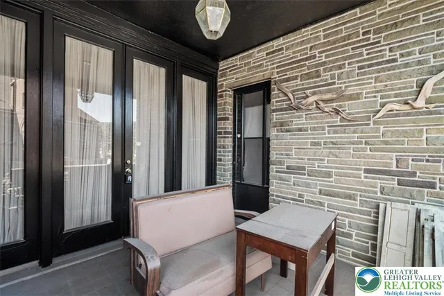 $275,000 | 2 West Catawissa Street, Nesquehoning, PA 18240