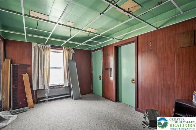 $275,000 | 2 West Catawissa Street, Nesquehoning, PA 18240