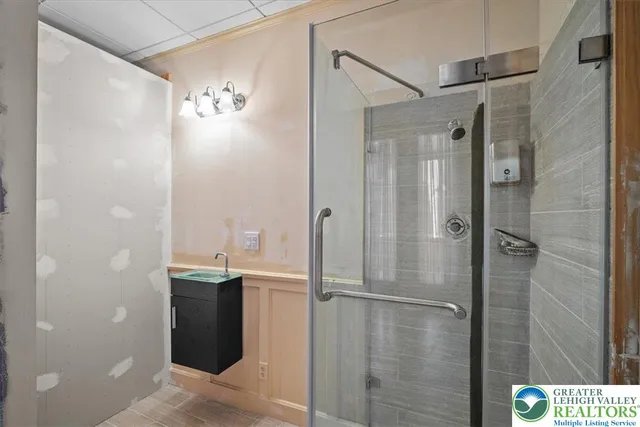 $275,000 | 2 West Catawissa Street, Nesquehoning, PA 18240