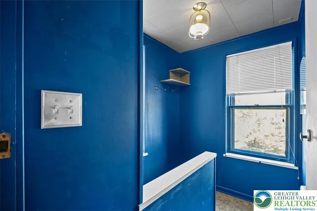 $275,000 | 2 West Catawissa Street, Nesquehoning, PA 18240