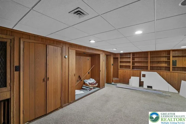 $275,000 | 2 West Catawissa Street, Nesquehoning, PA 18240