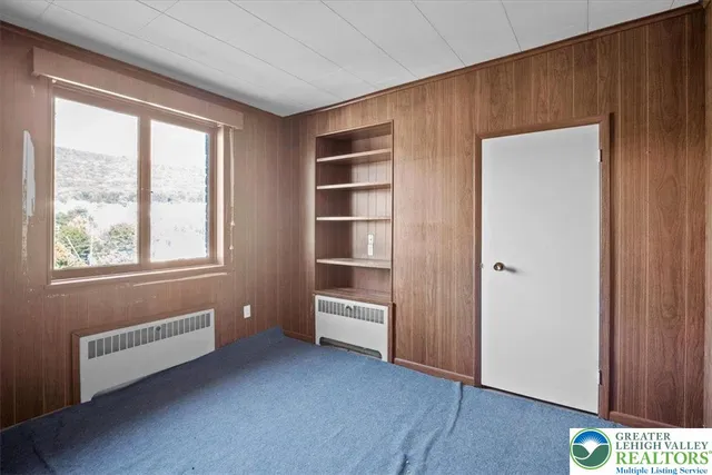 $275,000 | 2 West Catawissa Street, Nesquehoning, PA 18240