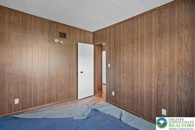 $275,000 | 2 West Catawissa Street, Nesquehoning, PA 18240