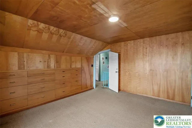 $275,000 | 2 West Catawissa Street, Nesquehoning, PA 18240