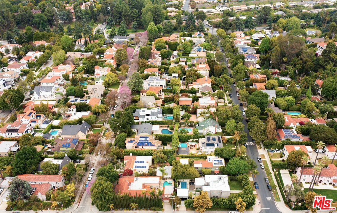 1900 North Serrano Avenue Los Angeles, CA 90027 - Photo 39 of 47 Gallery Image 39