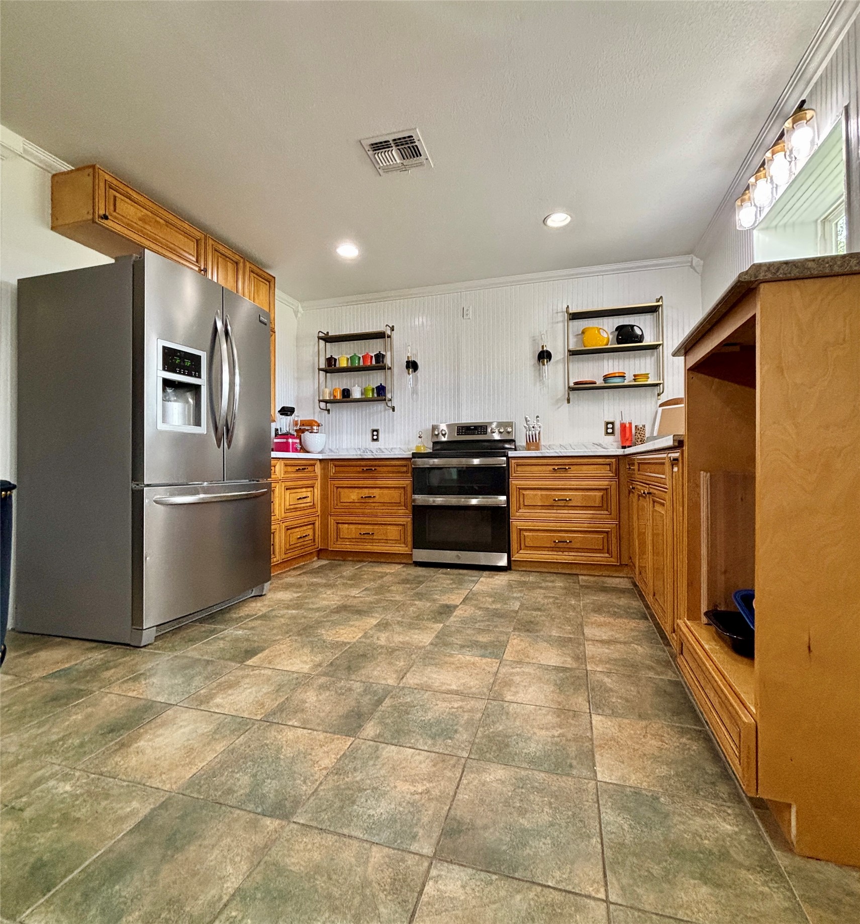 509 Seakist Road Port Lavaca, TX 77979 - Photo 32 of 48 Barndo Kitchen