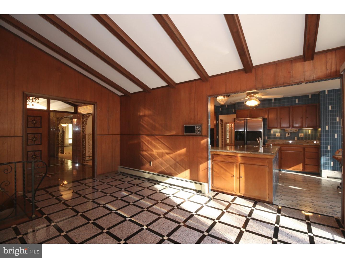 644 Ellis Road Havertown, PA 19083 - Photo 8 of 20 Foyer
