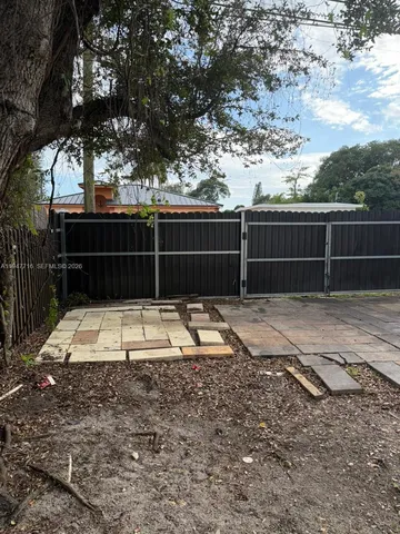 $3,000 | 3041 Northwest 52nd Street, Unit 3041, Miami, FL 33142