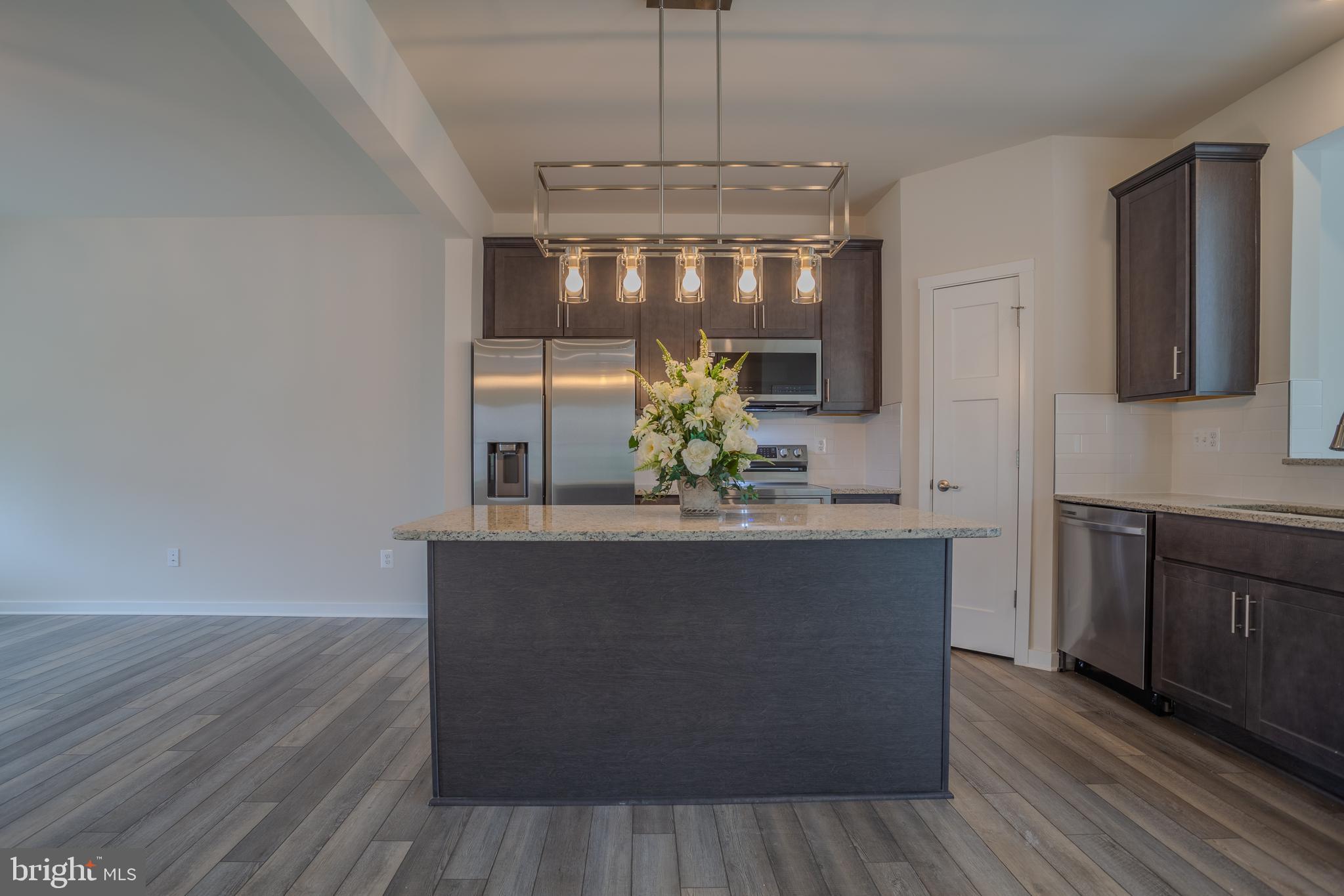 503 Boise Road Inwood, WV 25428 - Photo 3 of 83