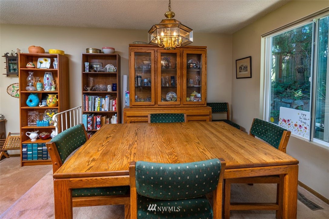 14620 164th Place Southeast Renton, WA 98059 - Photo 4 of 14