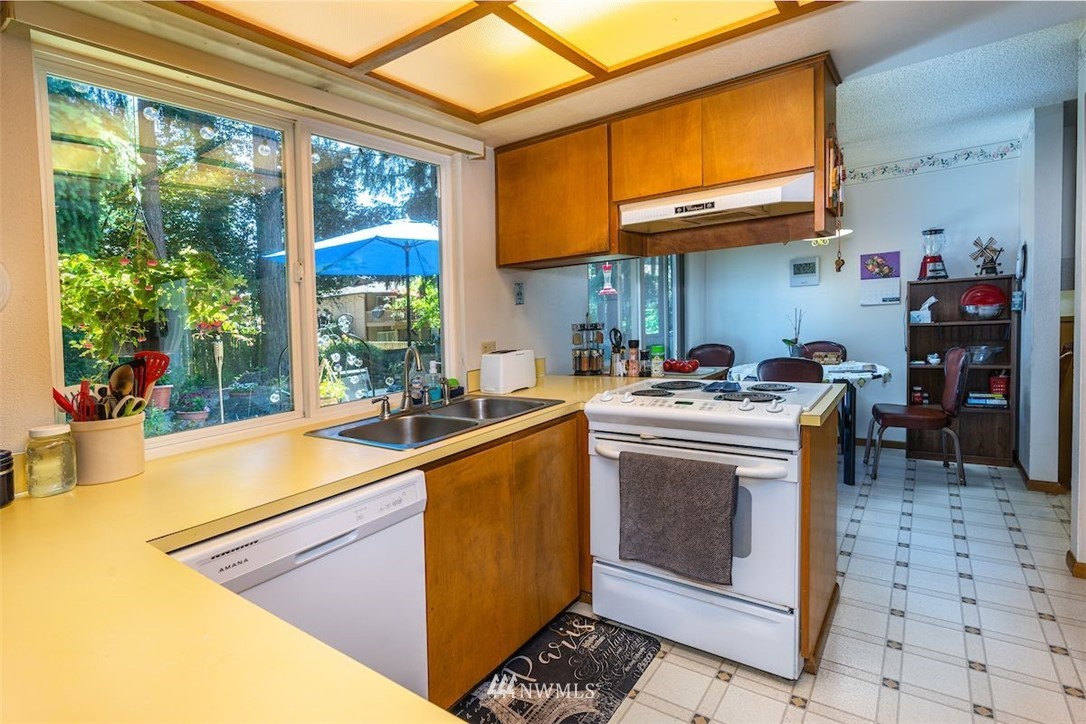14620 164th Place Southeast Renton, WA 98059 - Photo 5 of 14